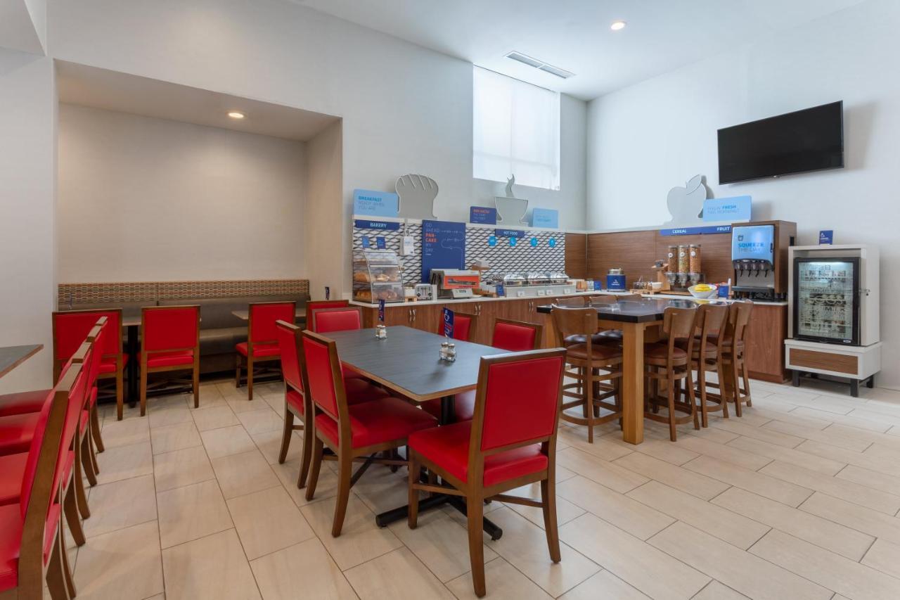 Holiday Inn Express Laguardia Airport, An Ihg Hotel Νέα Υόρκη Εξωτερικό φωτογραφία